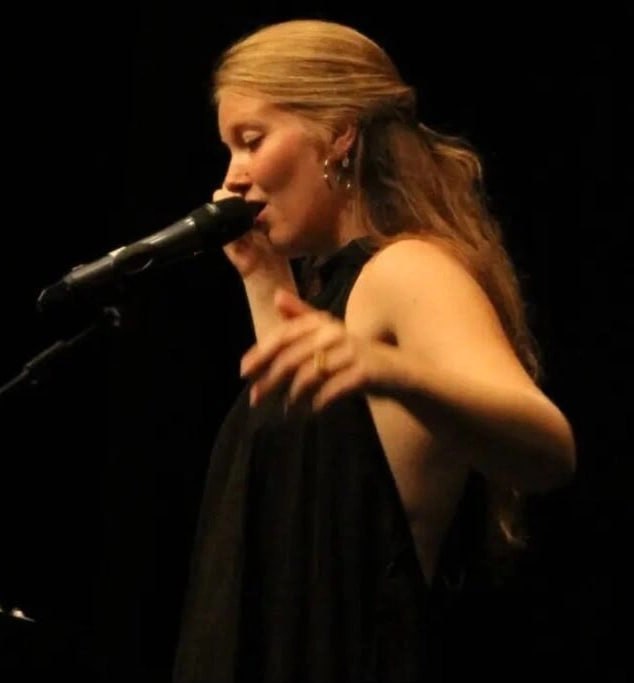 GLORIA RIGGIO